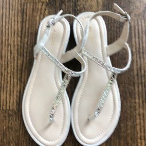 ALDO Sheeny Metallic Flat Sandals size 9